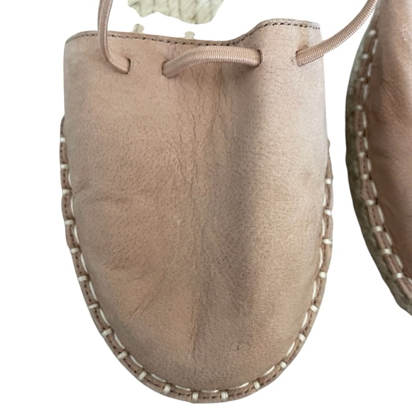 Lace-Up Espadrille Sandal 
Eileen Fisher Size 6 - Picture 6 of 9